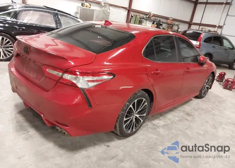 2020 Toyota Camry Se z USA, uszkodzony, nr VIN 4T1G11AK0LU335334